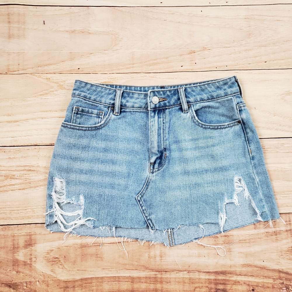 PacSun Skirt Womens 26 Blue Mini Short‎ Denim Pockets Distressed Skate Ladies